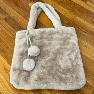 3AM Forever Women’s Cream Fur Tote Bag OS
